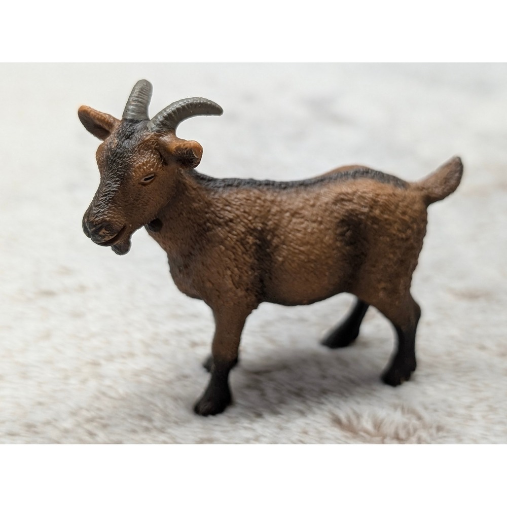 Schleich Retired Brown Dwarf Nanny Goat Farm Animal Figure 13269 Brown Black
